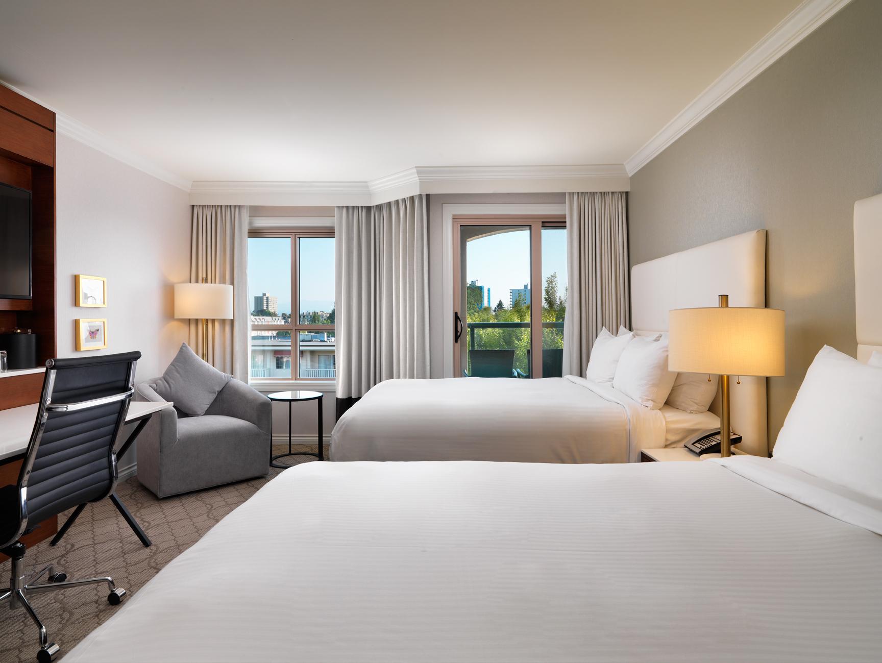 Room at Hotel Grand Pacific