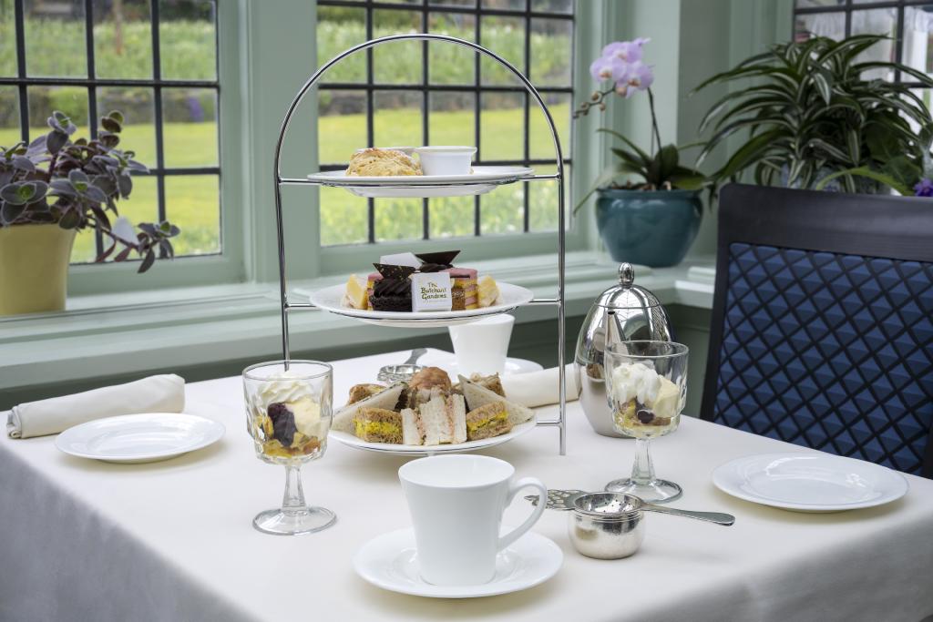 Hotels near Butchart Gardens: Top Picks for Your Stay